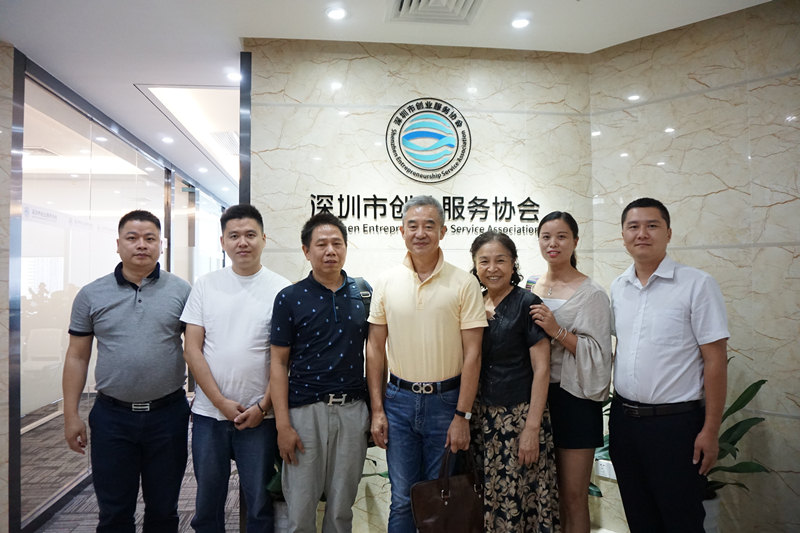 合照_副本.jpg